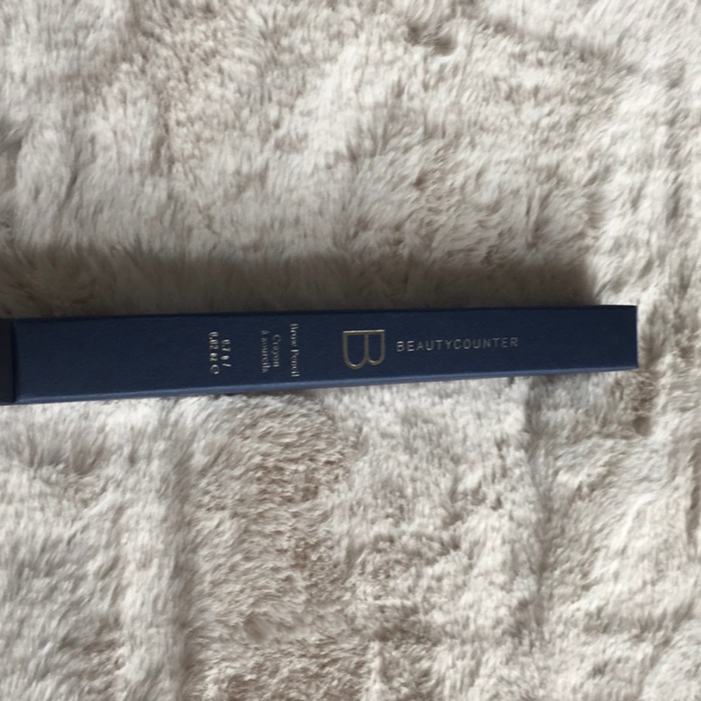 BRAND NEW BeautyCounter Brow Pencil in Medium